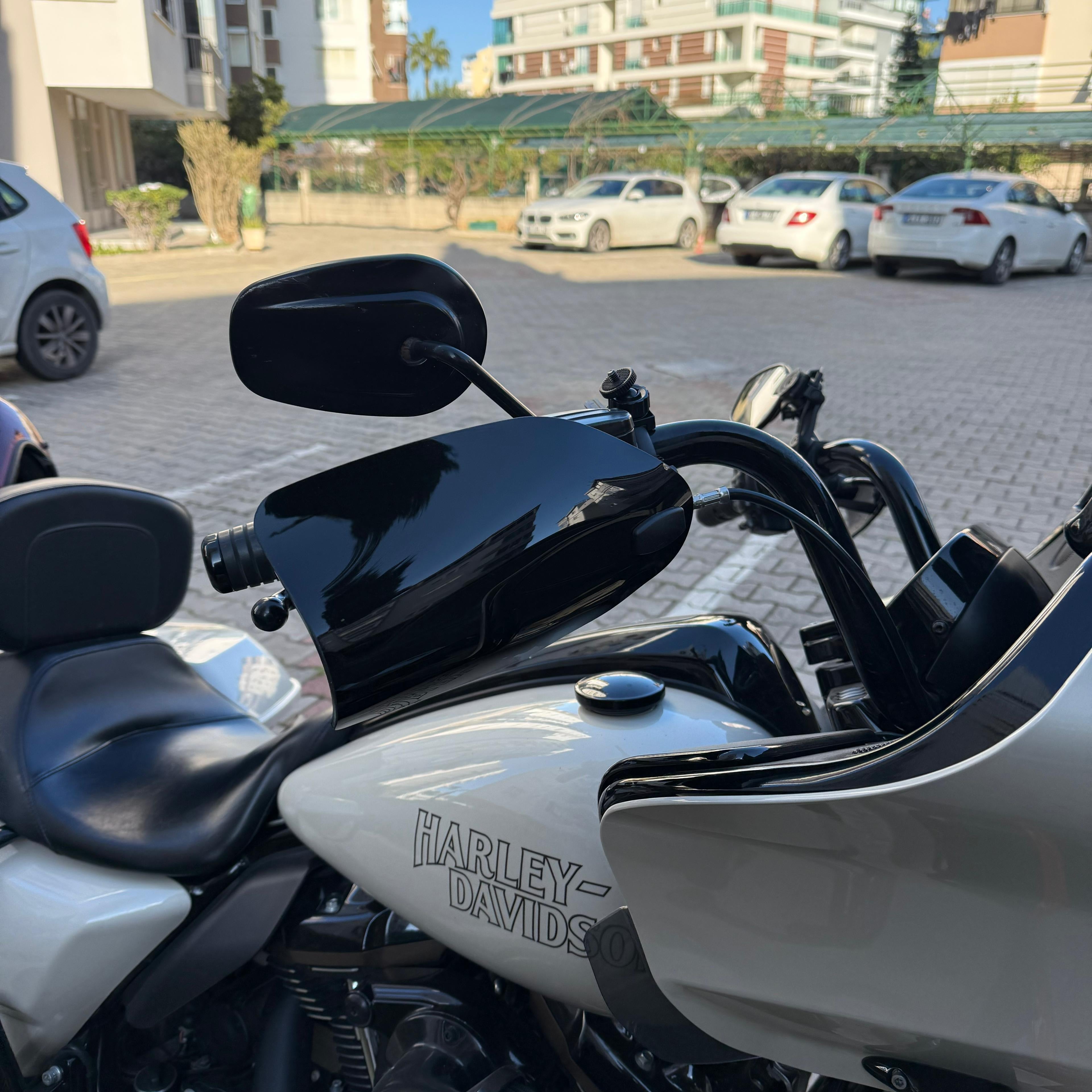 Harley-Davidson El Koruyucuları (1982-2025)