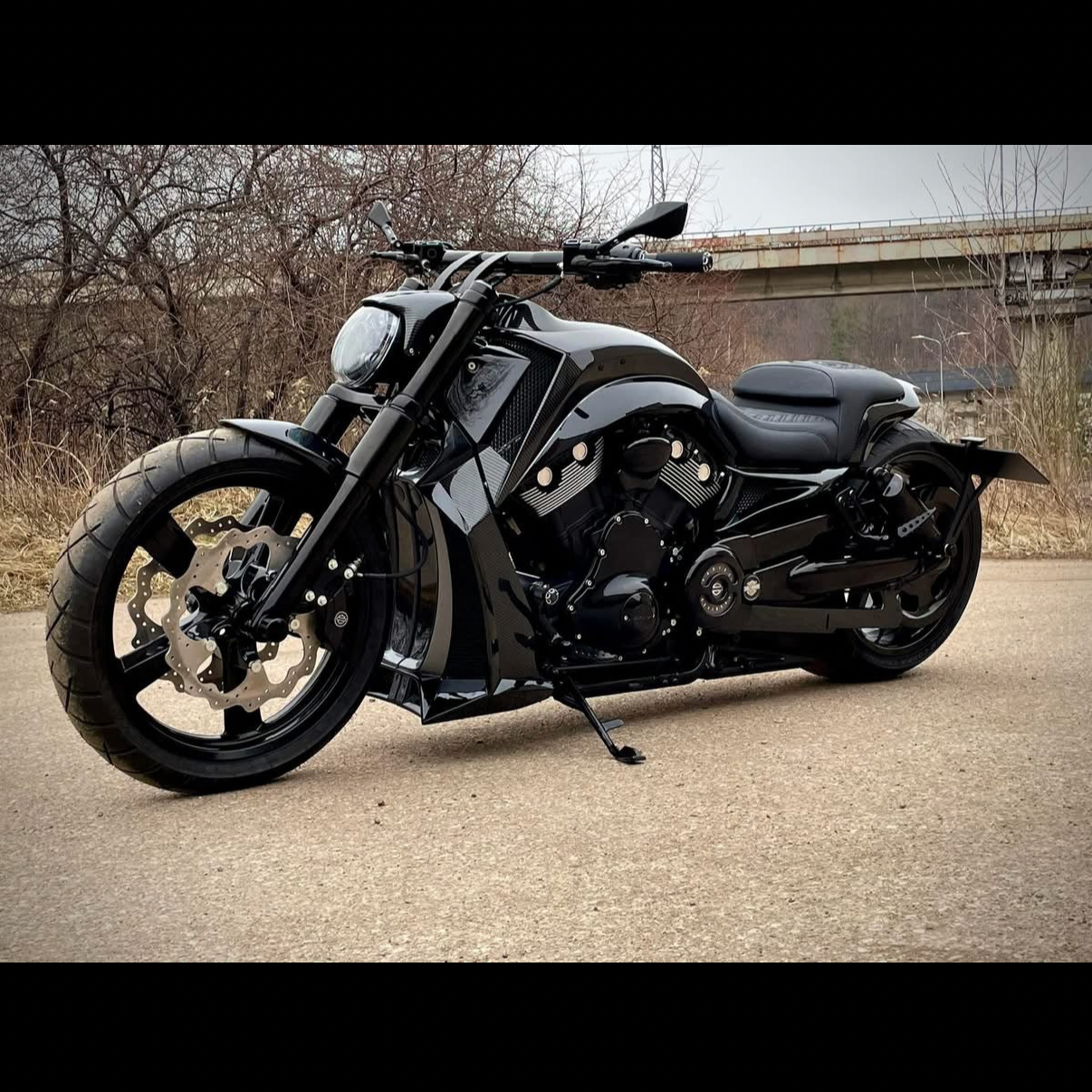 V-Rod Headlight Cover